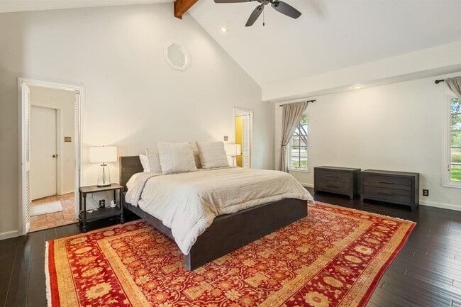 Building Photo - 106 Angela Dr