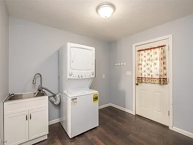 Building Photo - 5222 W 83rd St