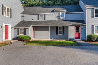 Building Photo - 68 Lantern Ln