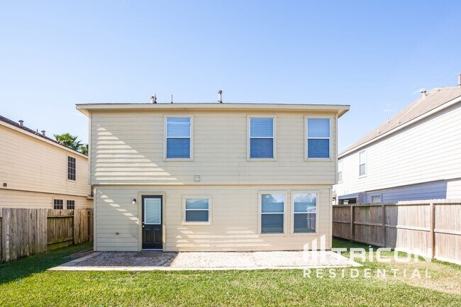 Building Photo - 1114 Fairlane Square