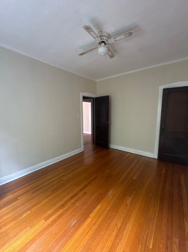 Building Photo - 4408 N Winchester-23