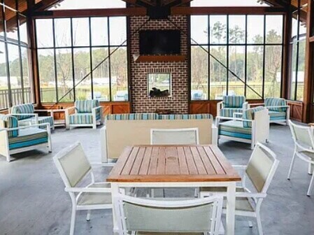 Building Photo - 115 Old Field Run