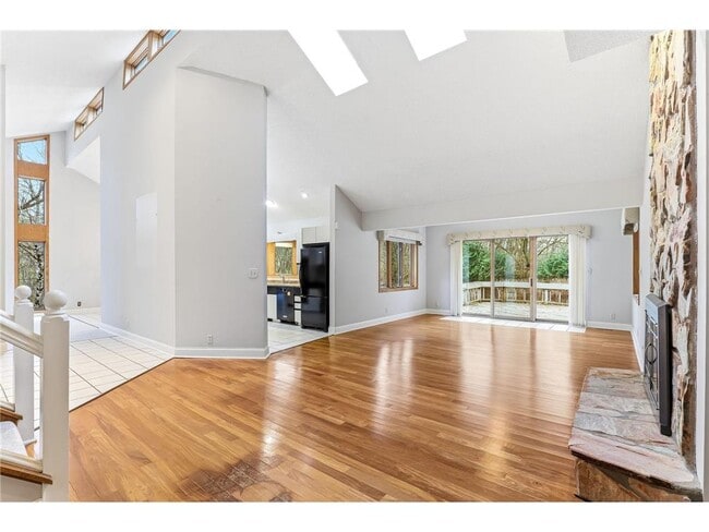 Building Photo - 5880 Christmas Lake Rd