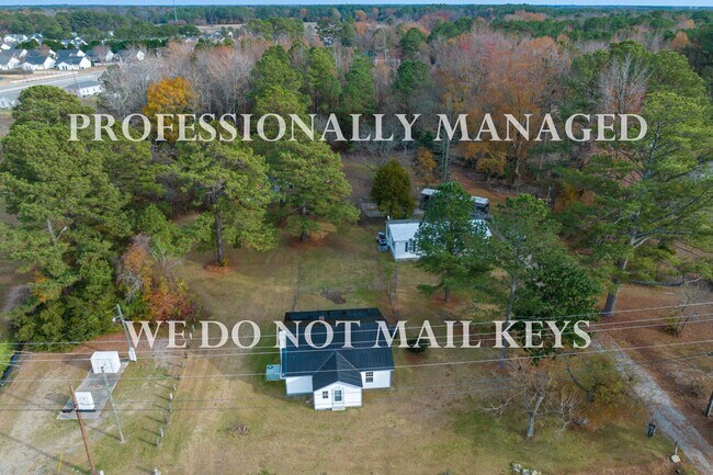 Building Photo - 1109 N Winstead Ave