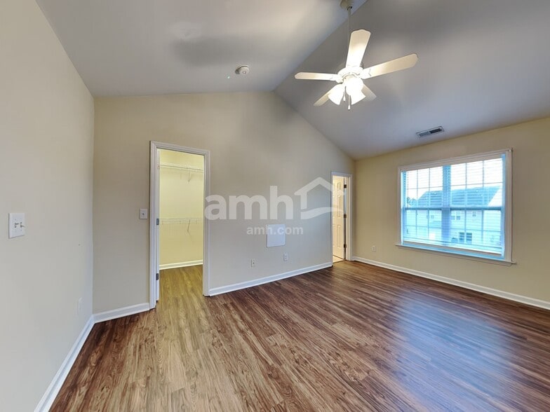 Building Photo - 129 Buchanan Ln