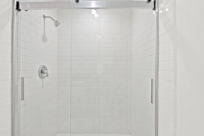 Master Bathroom - 16002 S Myrtle Ave