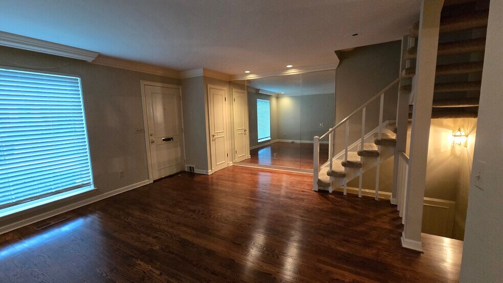 Building Photo - 1276 Woodbridge St
