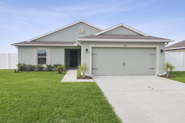 Building Photo - 6742 Wirevine Dr