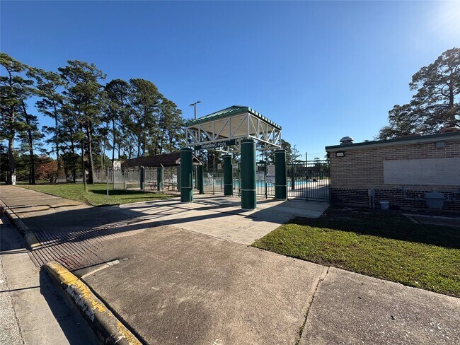 Building Photo - 6515 Minola St