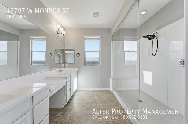 Building Photo - 19797 W Monroe St