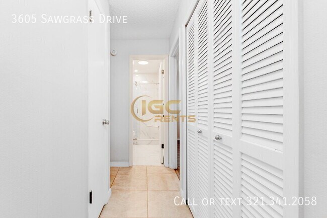 Building Photo - 3605 Sawgrass Dr