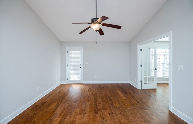 Building Photo - 1043 Wildfire Cir