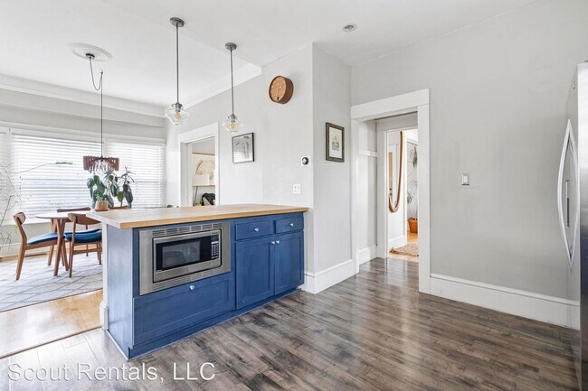 Building Photo - 3 br, 1.5 bath House - 4936 NE Rodney Ave