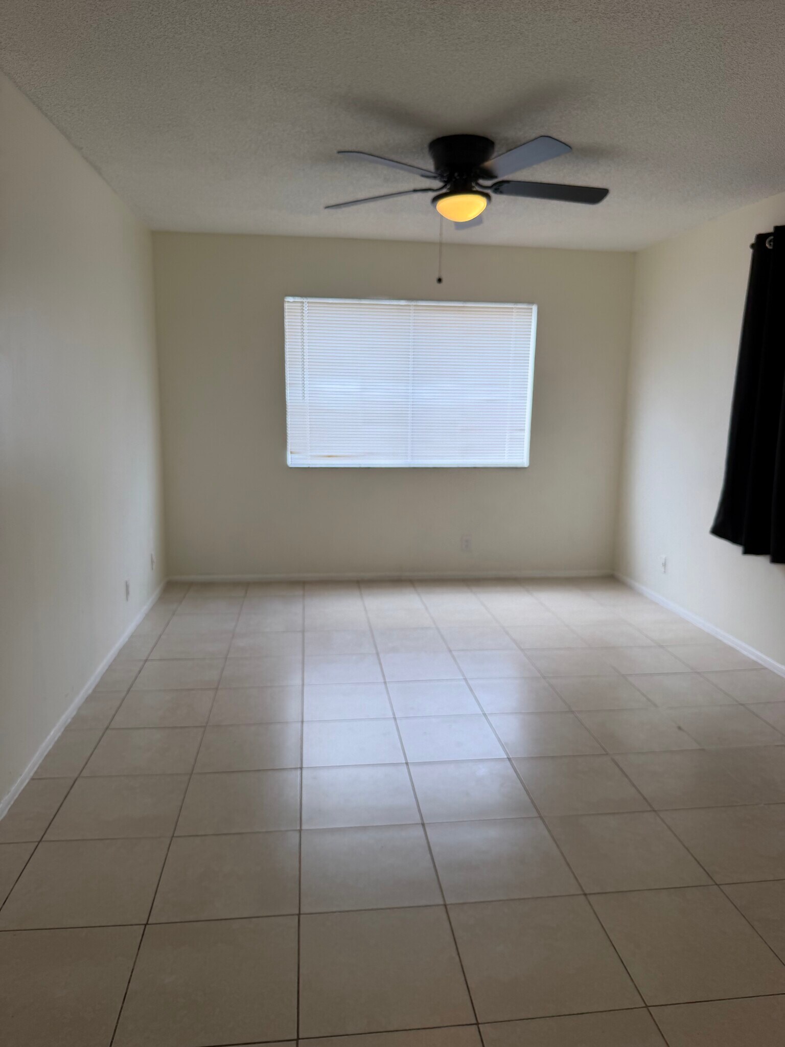 Building Photo - 2047 NW 56th Ave