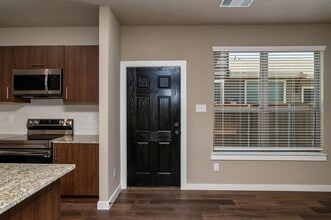 Building Photo - 638 Fallow Dr