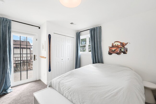 Building Photo - 4BD, 3.5BA Montclair Tudor with Large Yard and 2-Car Garage