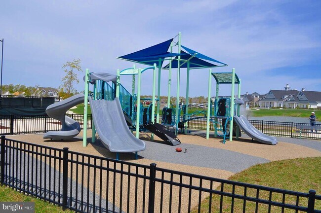 Building Photo - 170 Harrier Wy