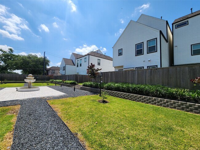 Building Photo - 5422 Wheatley St
