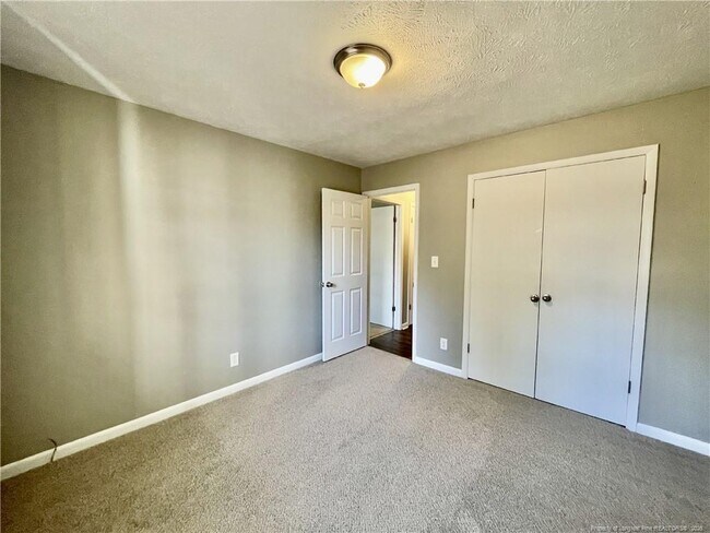 Building Photo - 6928 Bostick Dr