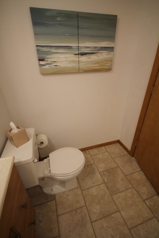 Building Photo - 289 Lionel Ln