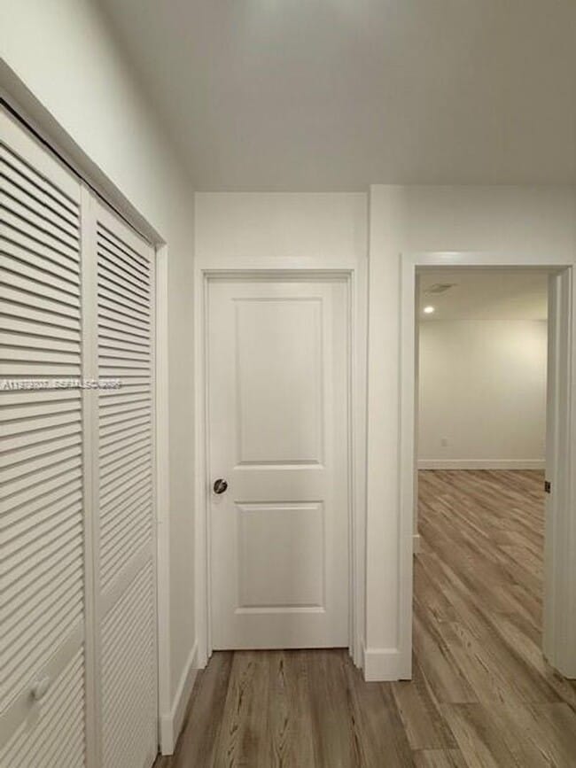 Building Photo - 3609 SW 27th St