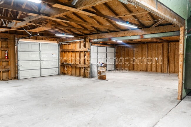 Building Photo - 117 Pine Ridge Rd