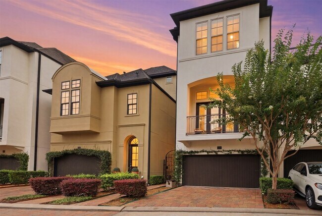 Building Photo - 1665 Upland Lakes