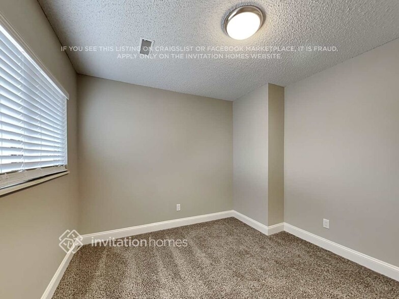 Building Photo - 4060 Charro Dr