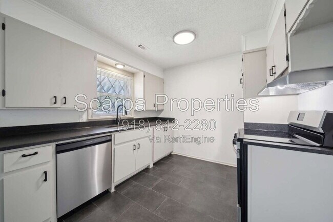 Building Photo - 9163 E Marshall Pl
