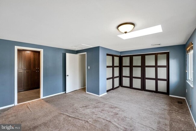 Building Photo - 1016 Trinity Gate St