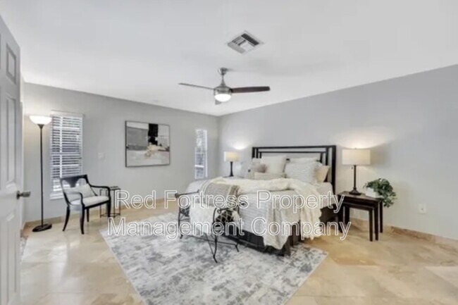 Building Photo - 11499 Forest Mere Dr