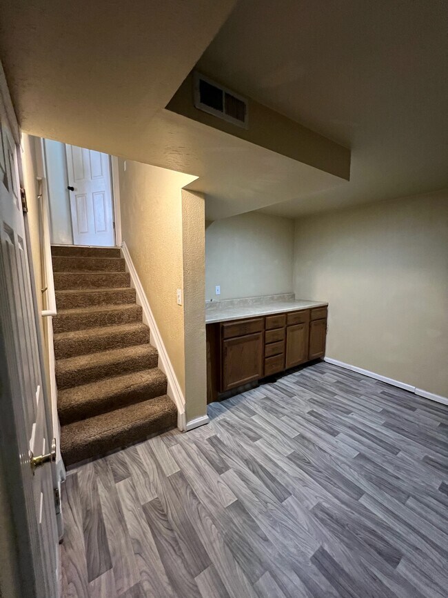 Building Photo - 15790 E Stanford Pl