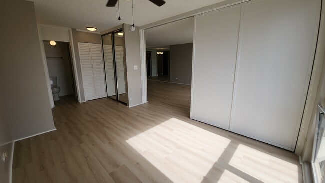 Building Photo - 469 Ena Rd