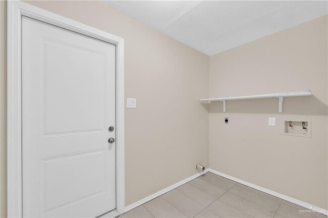 Building Photo - 14 S Casa Linda St