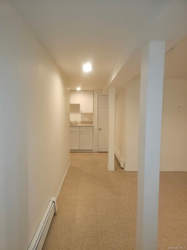 Building Photo - 31 Albermarle Ave