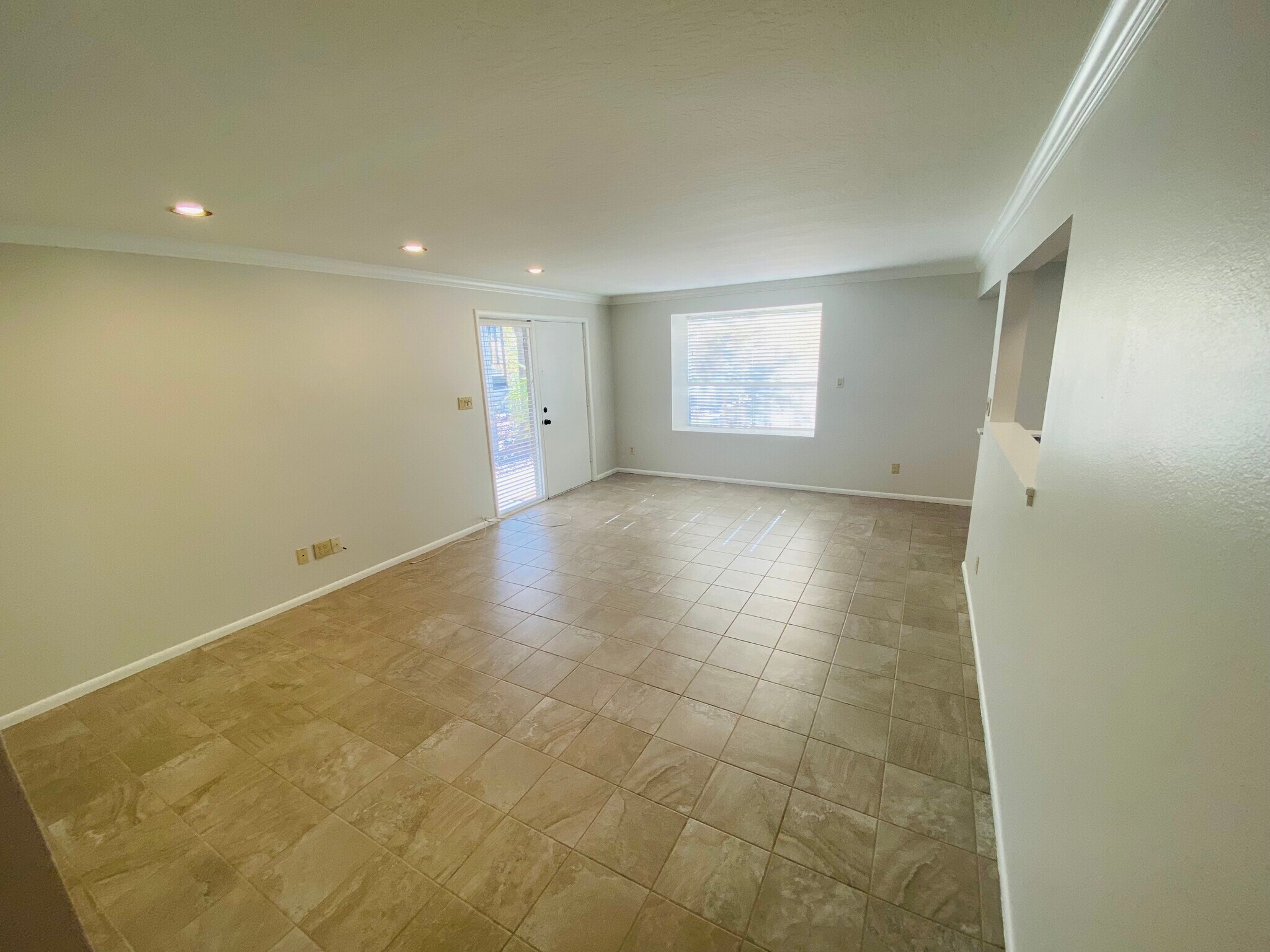 Building Photo - 4114 E Calle Redonda