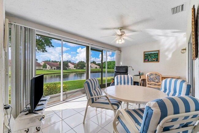 Building Photo - 7922 Sandy Pointe Dr