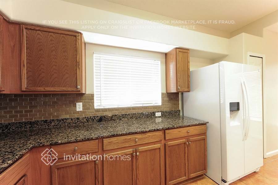 Building Photo - 11216 Lake Lanier Dr