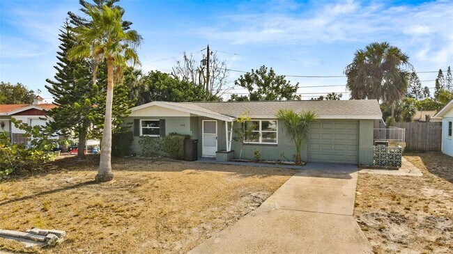 Building Photo - 4848 Picture Ave