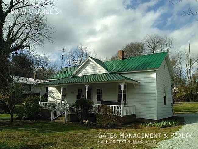 Primary Photo - 108 W Orange St