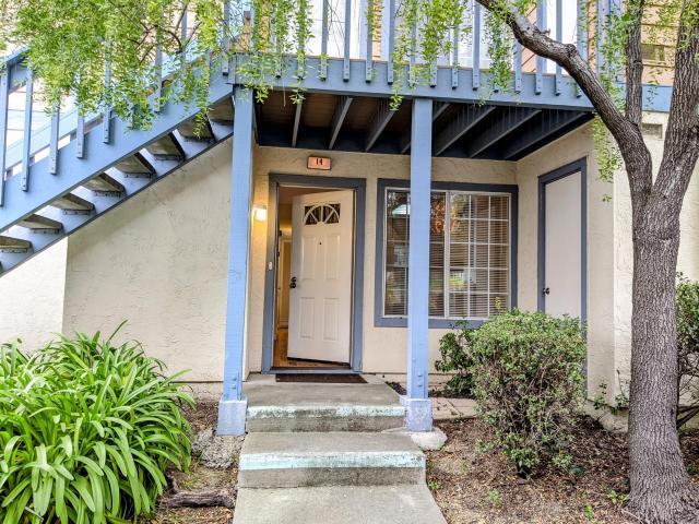 Building Photo - 2 bedroom in Hercules CA 94547