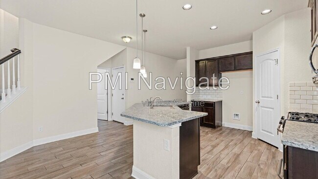 Building Photo - 5627 Calaveras Way