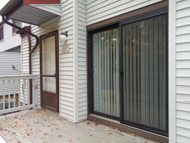 Building Photo - 207 Cottonwood Rd