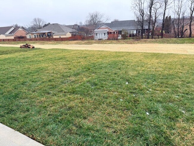 Building Photo - Maryville 37803 - Brand New Build in Maryville! 5 bedroom, 3.5 bath home - Contact Troy Adams (86...