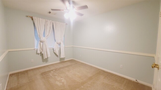 Building Photo - 16215 Brinton Ct