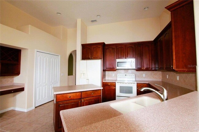 Building Photo - 824 Blairmont Ln