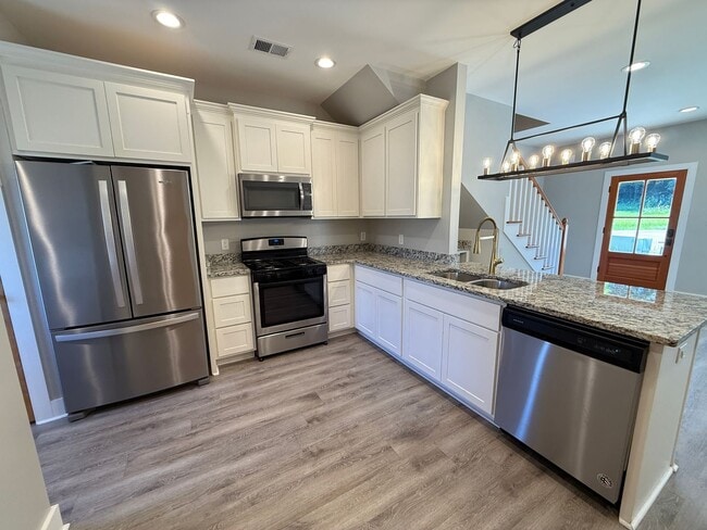 Building Photo - 33 Breckenridge Cv