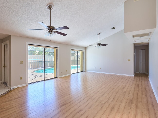 Building Photo - 5532 Golden Eagle Cir