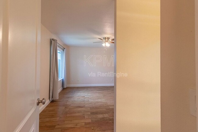 Building Photo - 2414 Shropshire Dr