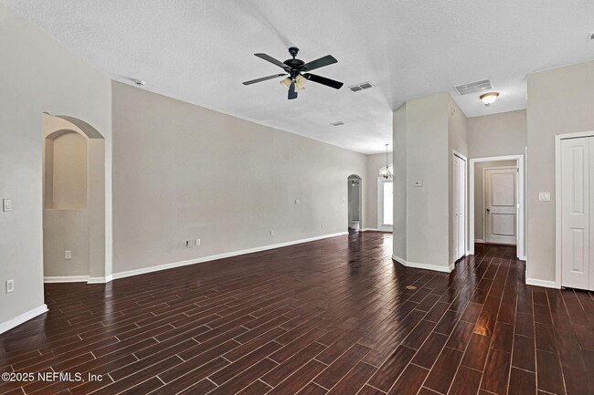 Building Photo - 157 Terracina Dr